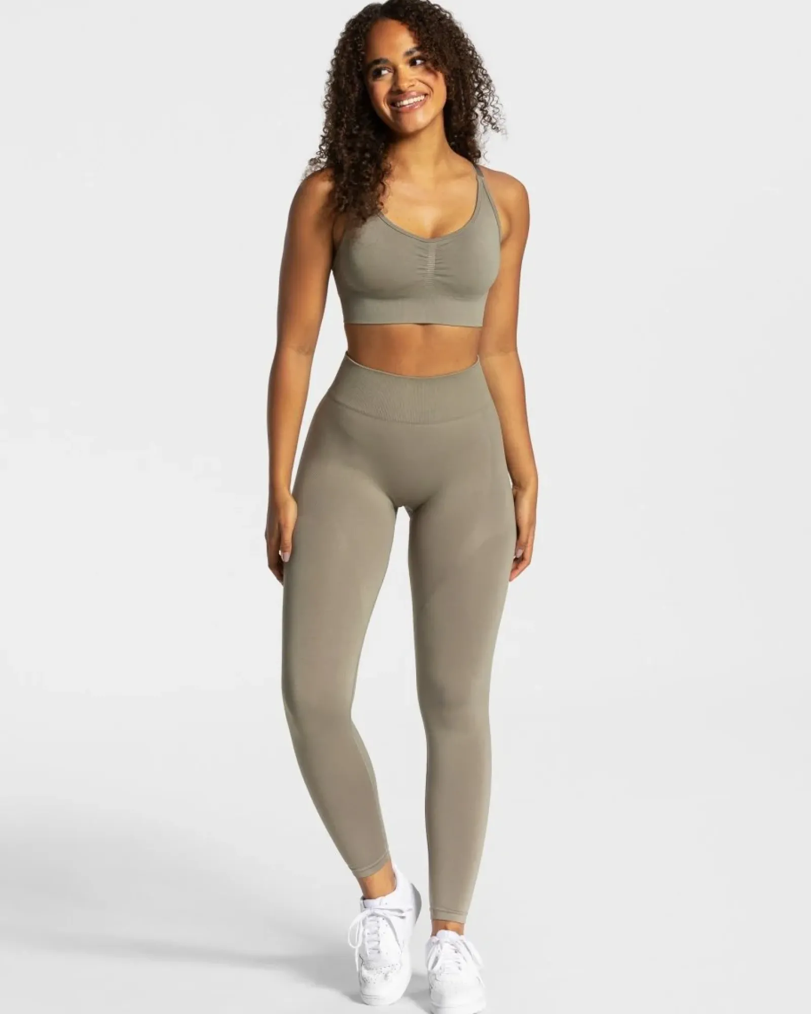 TEVEO Charming Scrunch Bh " ">Frau Sport Bhs