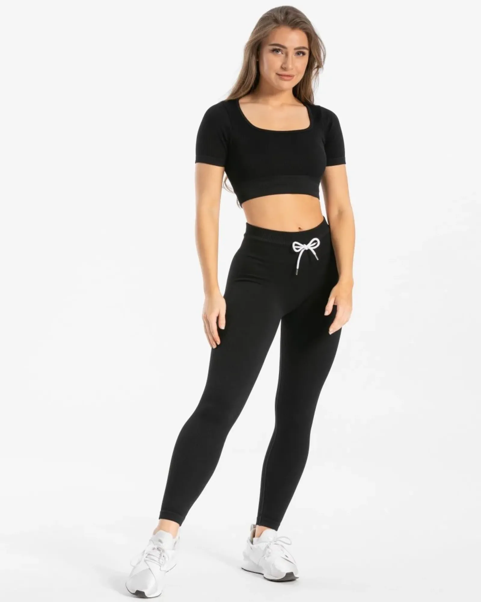 TEVEO Ribbed Crop Top " ">Frau Tops
