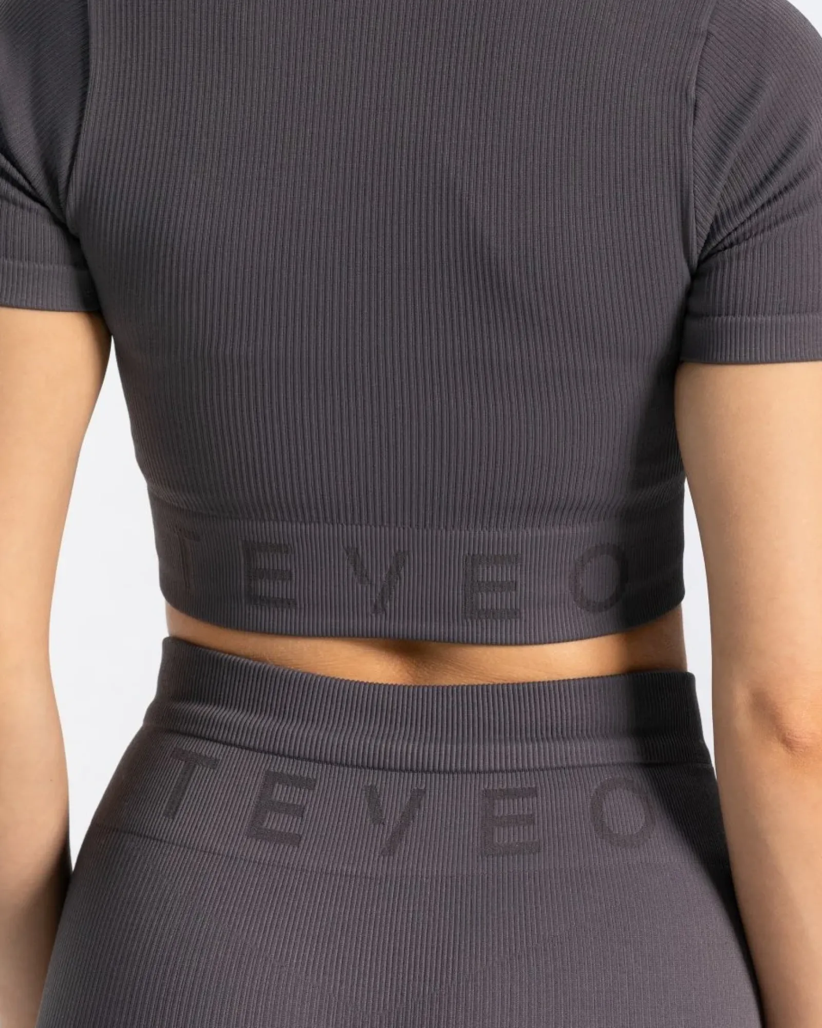 TEVEO Ribbed Crop Top " ">Frau Tops