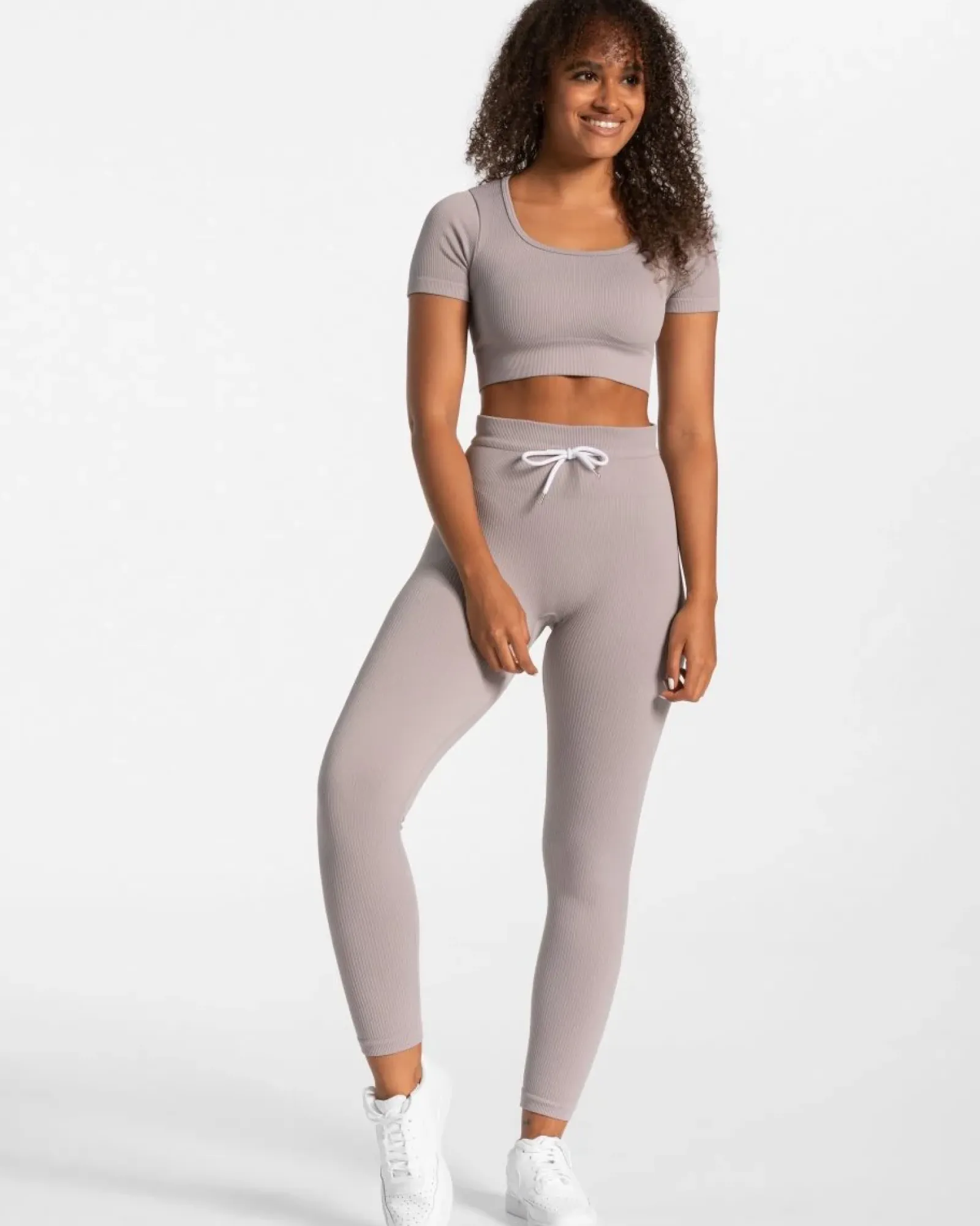 TEVEO Ribbed Crop Top " ">Frau Tops