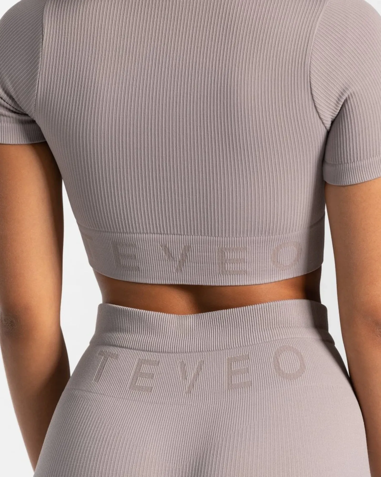 TEVEO Ribbed Crop Top " ">Frau Tops