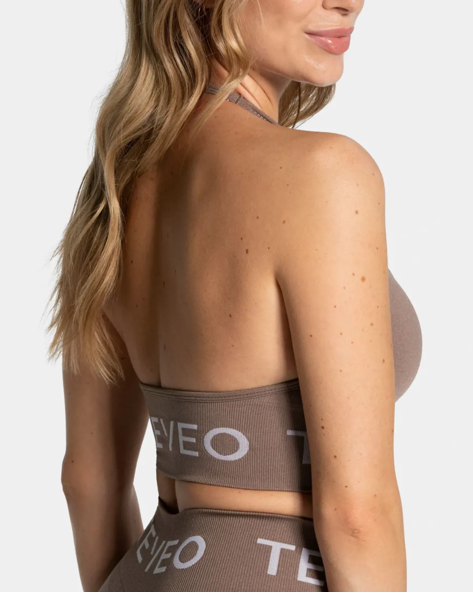 TEVEO Signature Neckholder Bh " ">Frau Sport Bhs