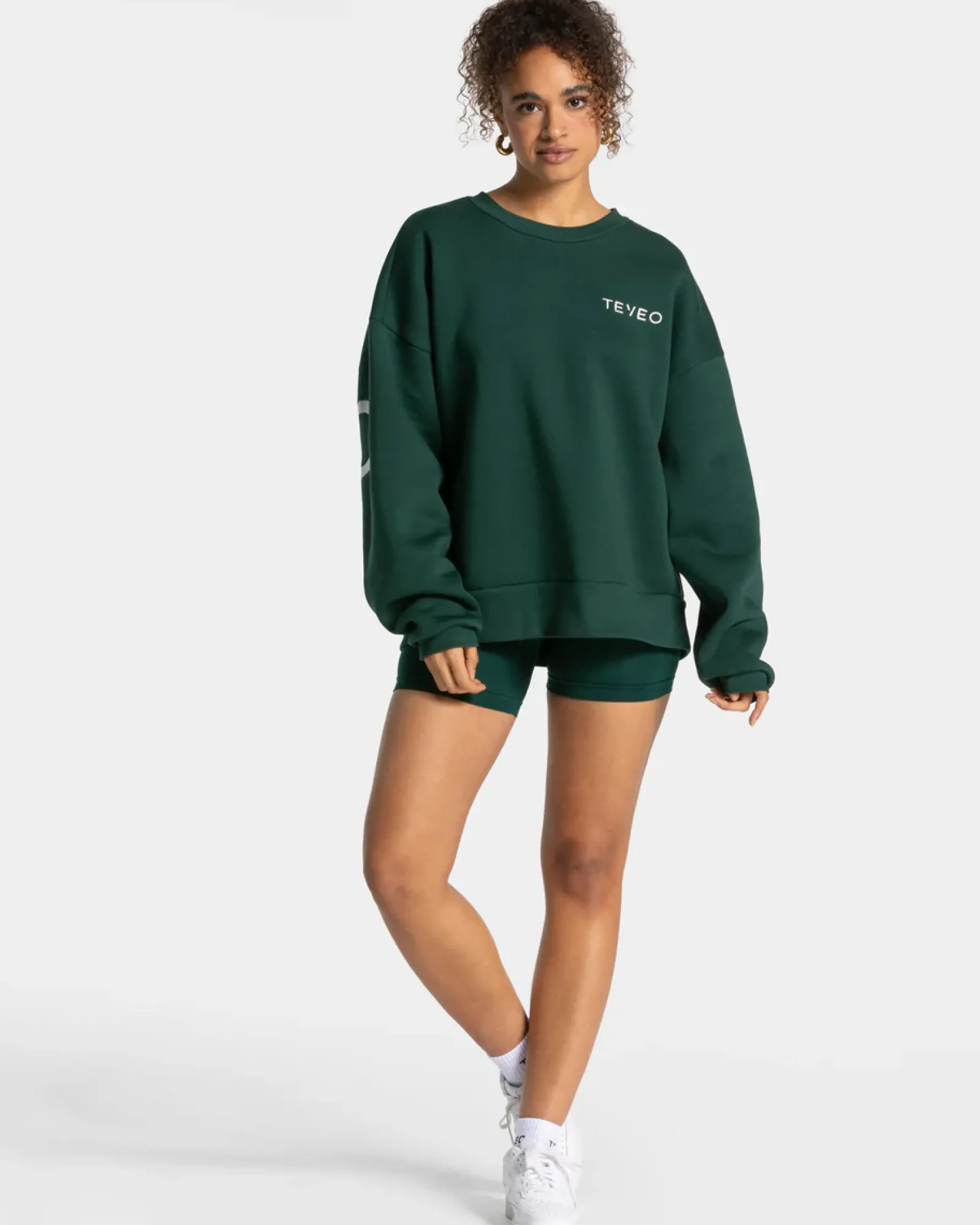 TEVEO Signature Oversized Sweater " ">Frau Hoodies & Jacken