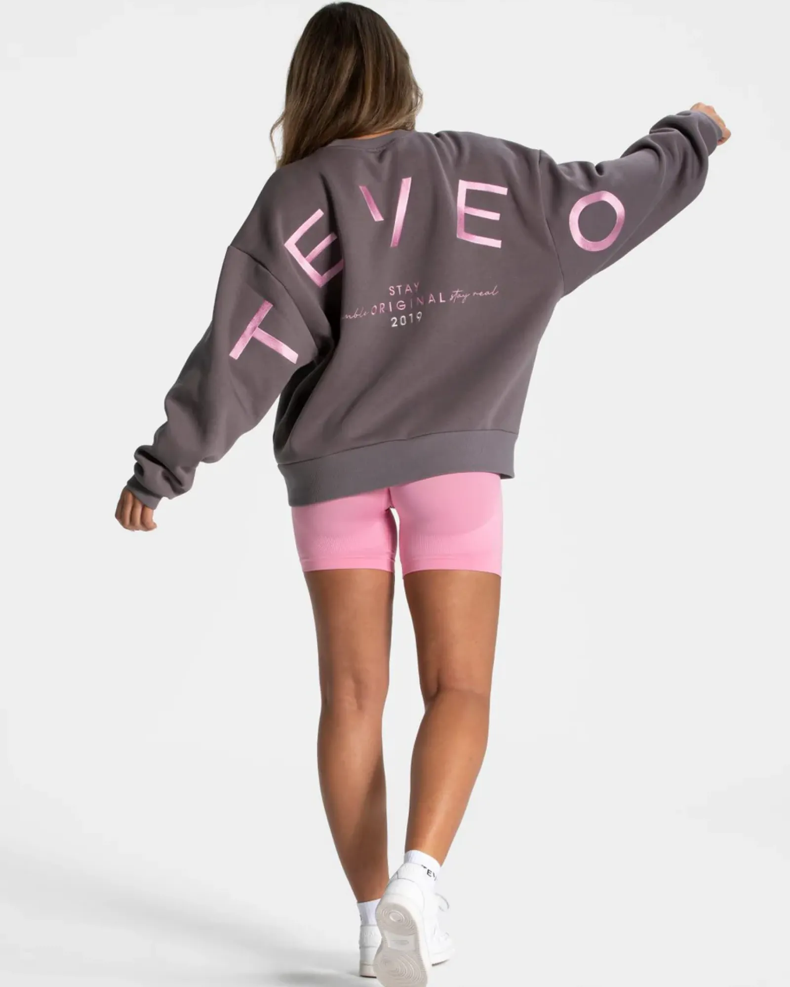 TEVEO Signature Oversized Sweater " ">Frau Hoodies & Jacken