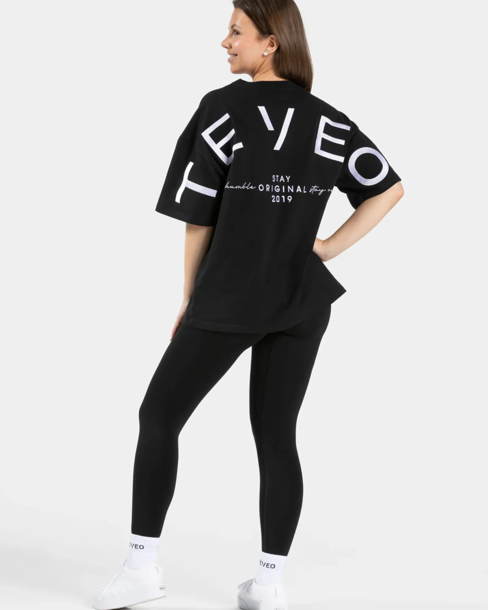 TEVEO Signature Oversized T-Shirt " ">Frau T-Shirts