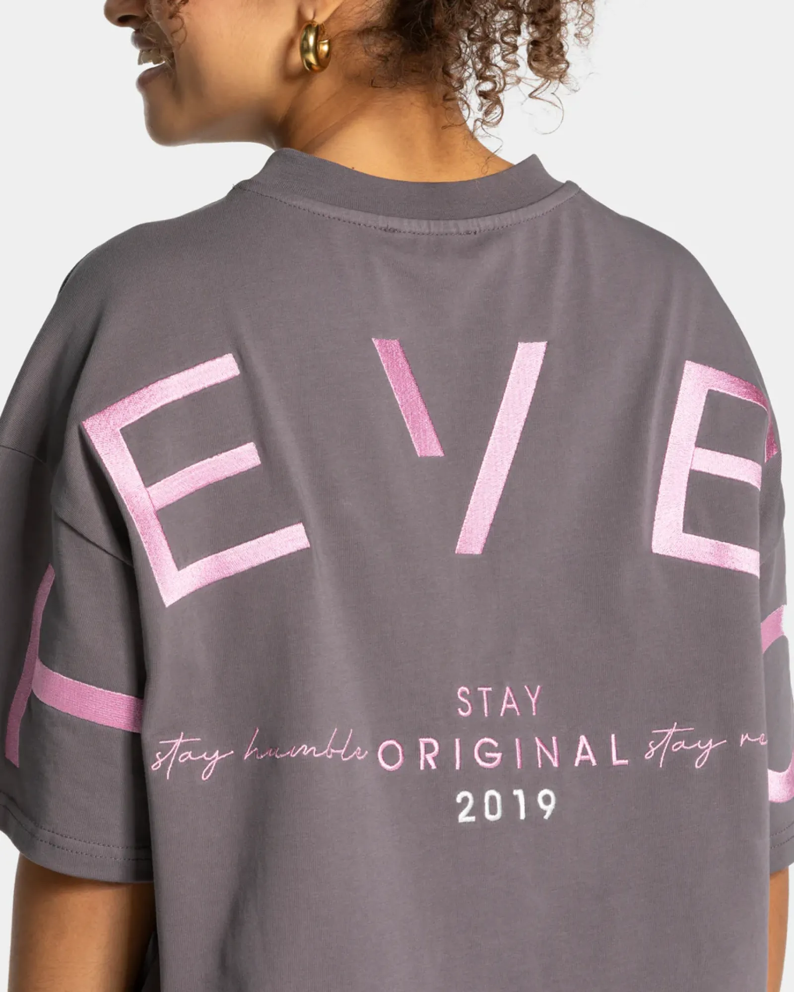 TEVEO Signature Oversized T-Shirt " ">Frau T-Shirts