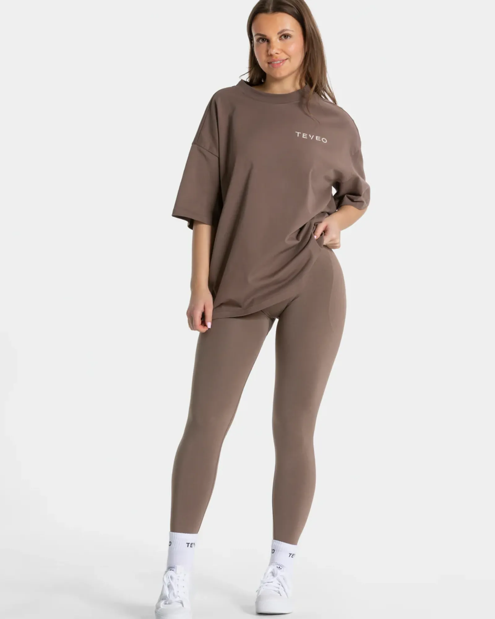 TEVEO Signature Oversized T-Shirt " ">Frau T-Shirts
