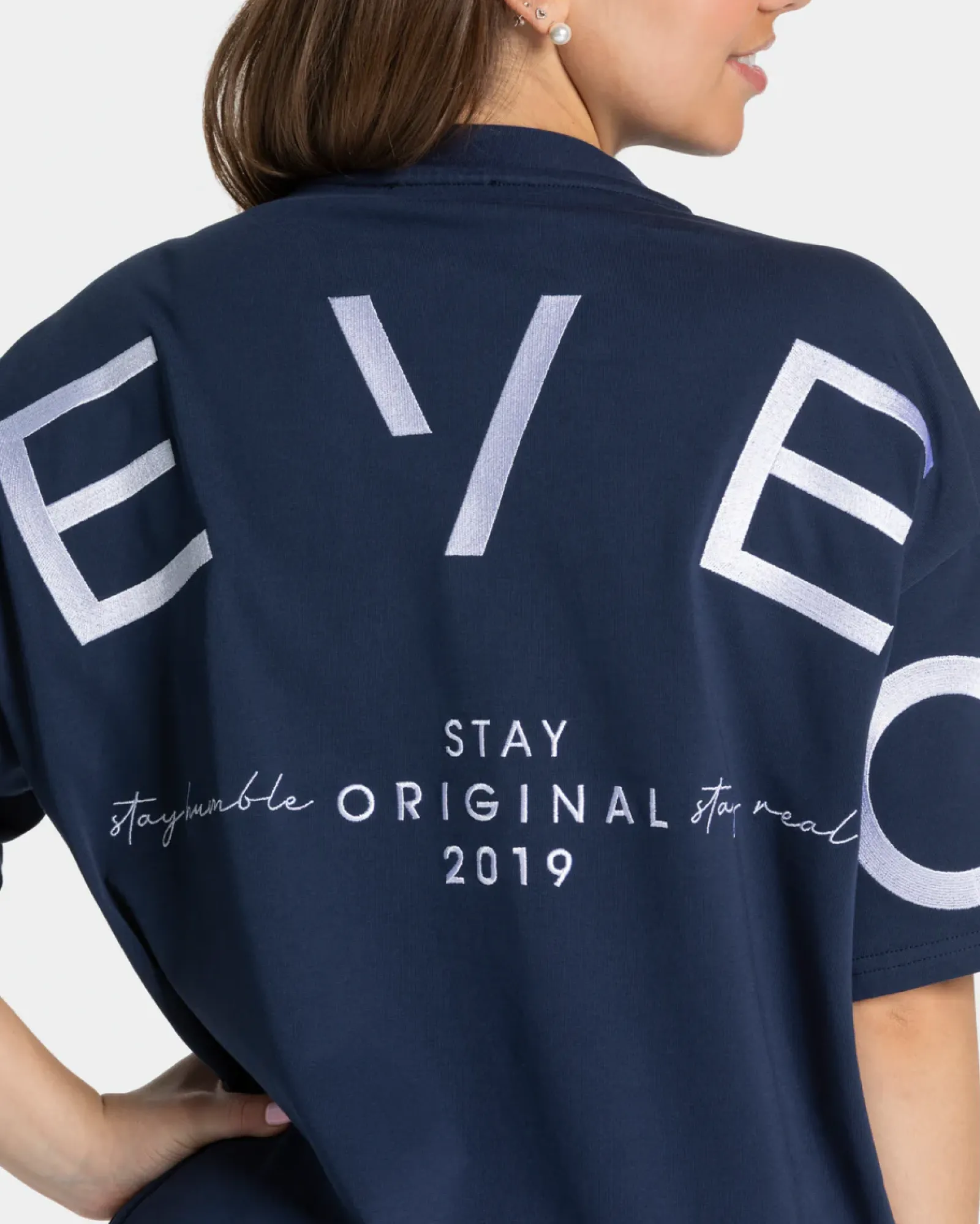 TEVEO Signature Oversized T-Shirt " ">Frau T-Shirts
