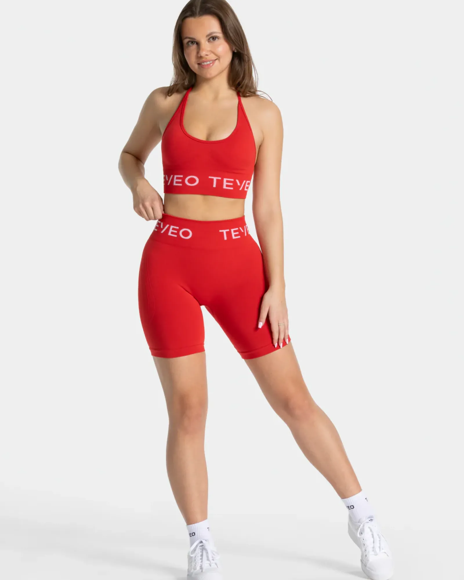 TEVEO Signature Scrunch Short " ">Frau Shorts
