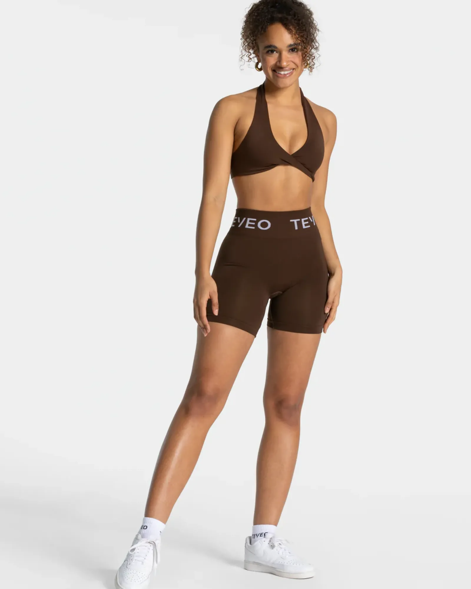 TEVEO Signature Scrunch Short " ">Frau Shorts