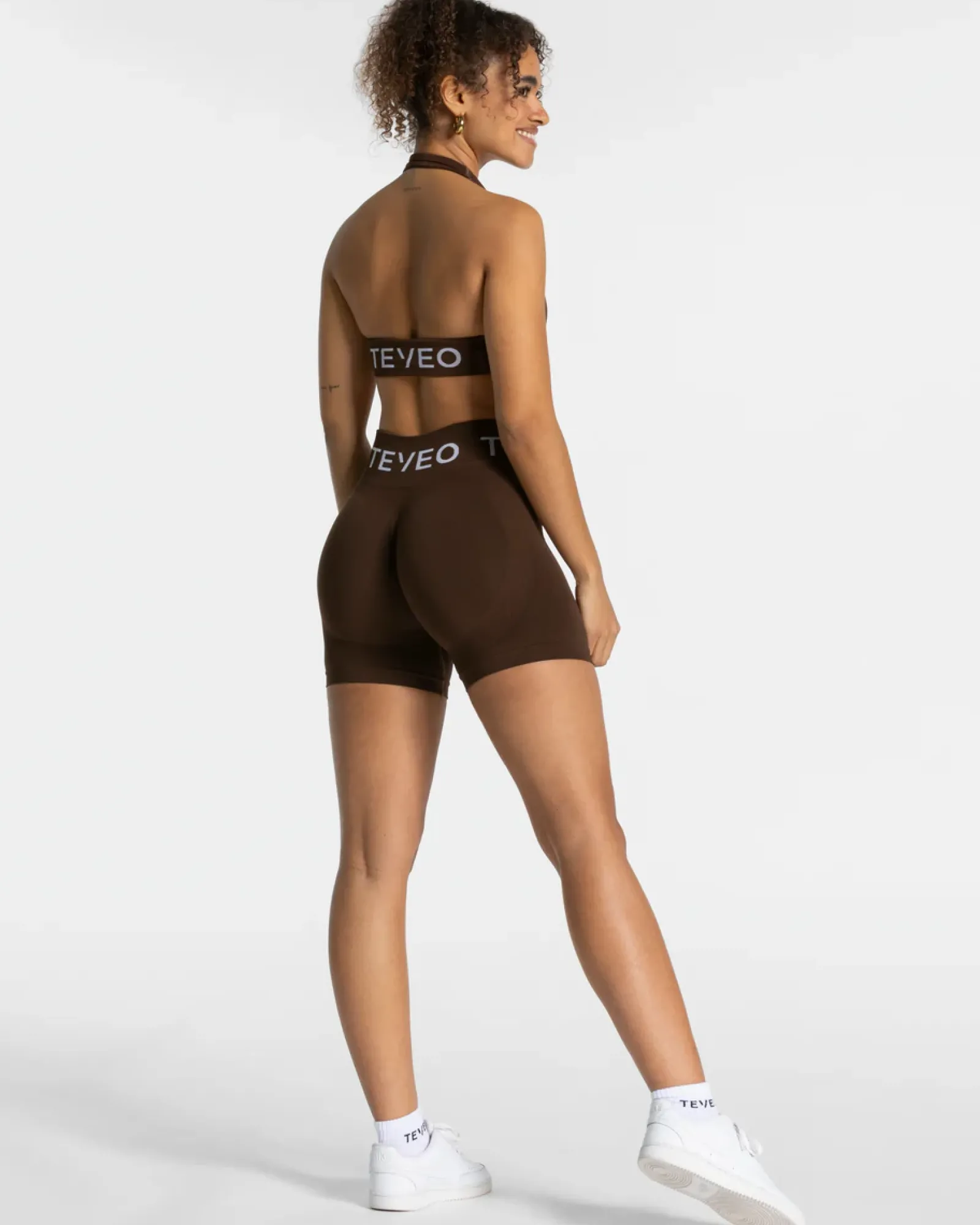 TEVEO Signature Scrunch Short " ">Frau Shorts