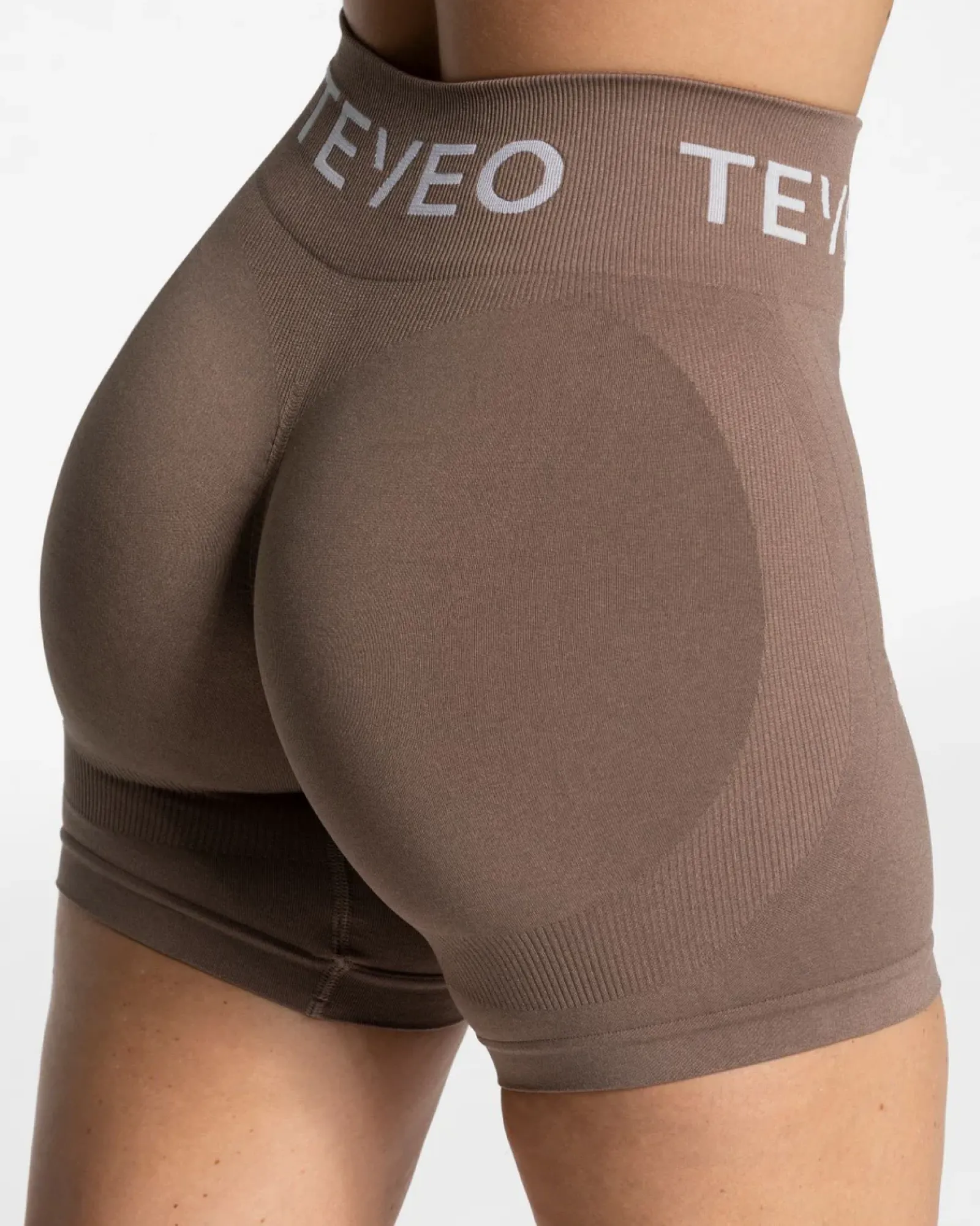 TEVEO Signature Scrunch Short " ">Frau Shorts