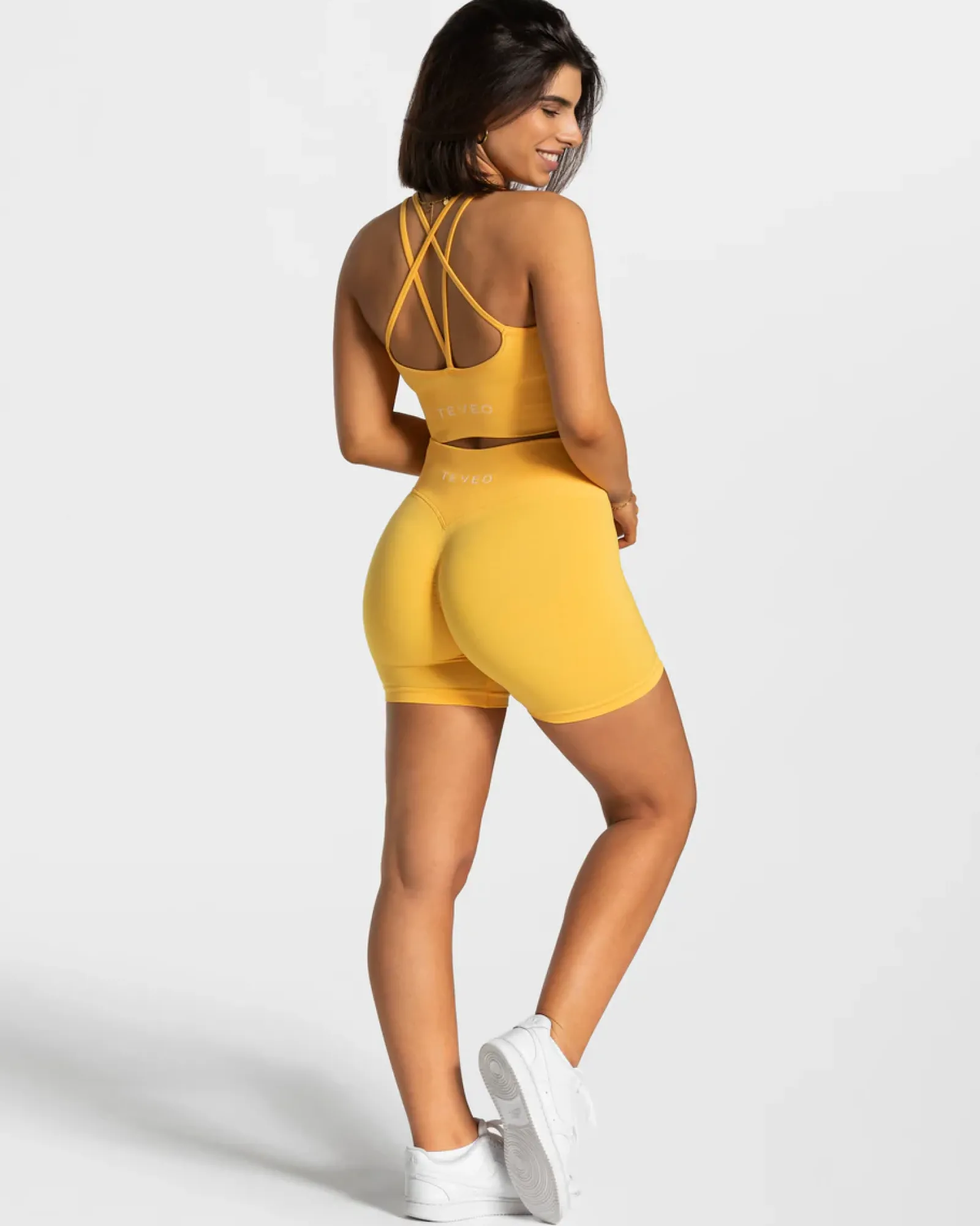 TEVEO Statement Scrunch Short " ">Frau Shorts