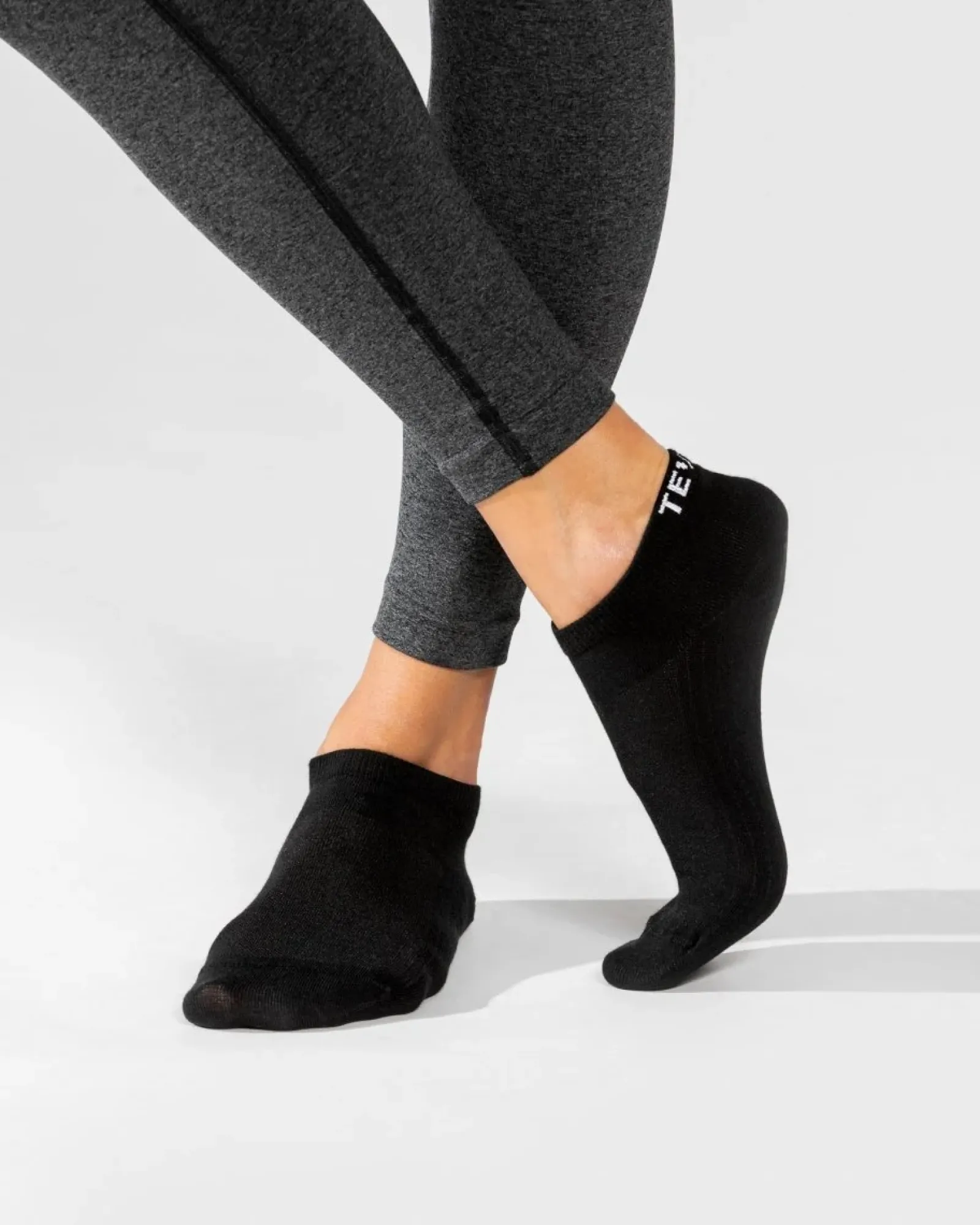 TEVEO Sneaker Socken (2Er) " ">Frau Socken & Unterwasche
