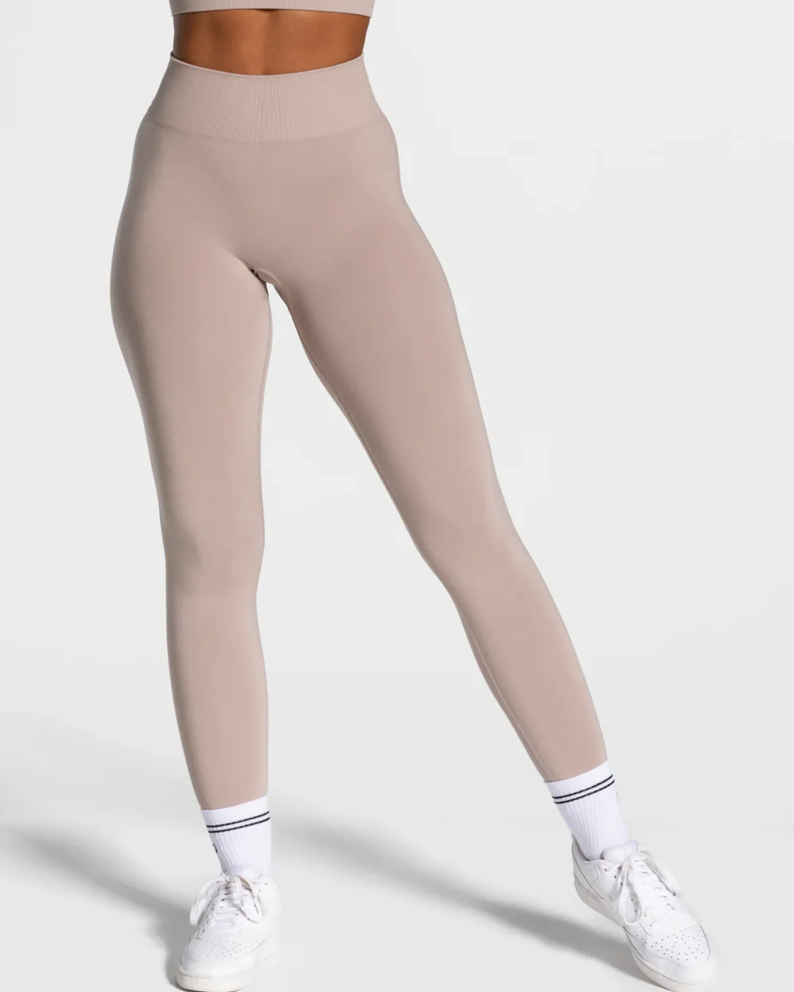 TEVEO Timeless Scrunch Leggings " ">Frau Leggings & Hosen