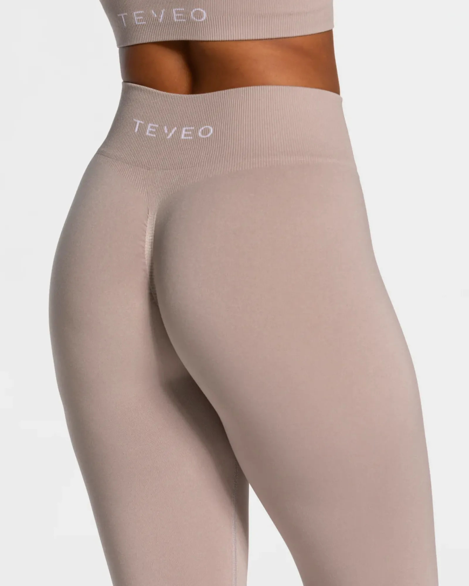 TEVEO Timeless Scrunch Leggings " ">Frau Leggings & Hosen
