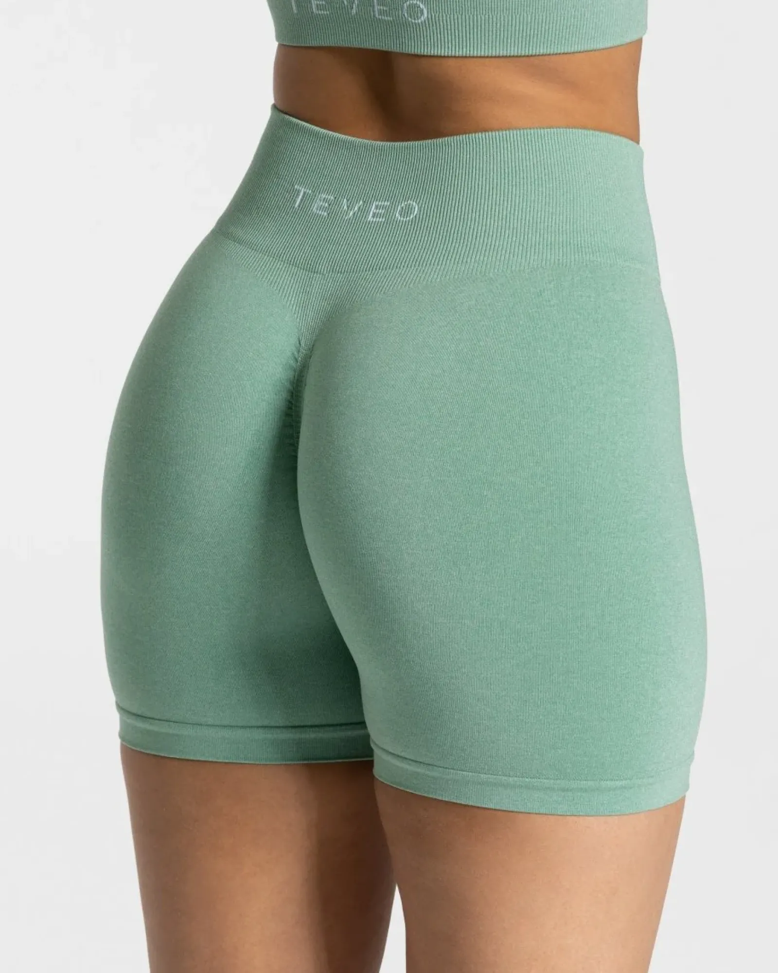 TEVEO Timeless Scrunch Short " ">Frau Shorts